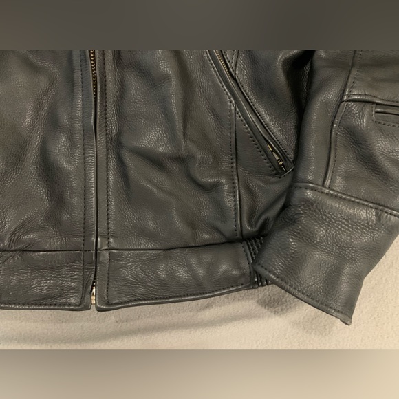 Motorcyclist Fox Creek Leather Bomber Jacket - Picture 7 of 17